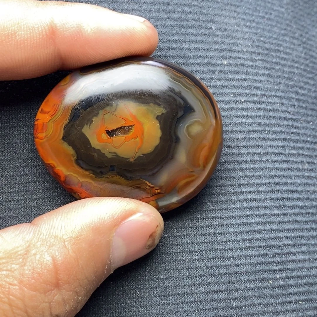 沧***田玛瑙/玉髓未镶嵌颈饰