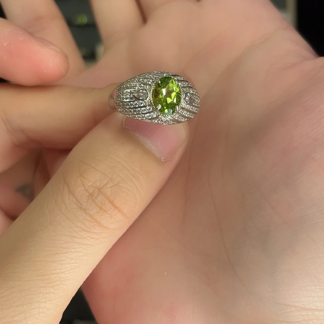 一***瓜银S925镶嵌橄榄石戒指拍三份