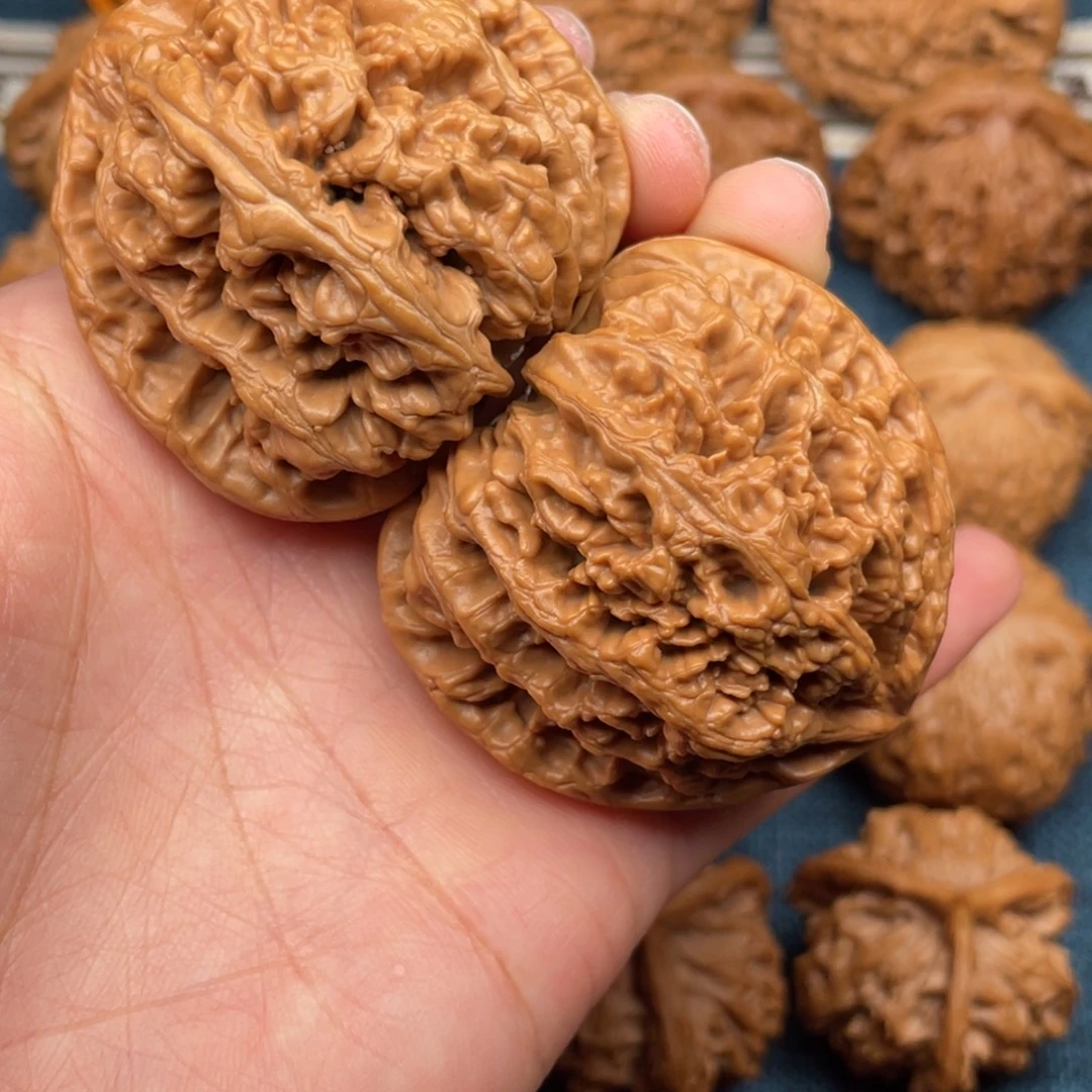 T***s文玩核桃把件47大粗筋