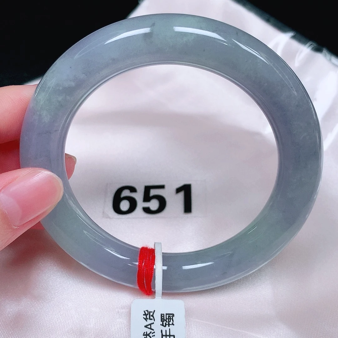 未镶嵌手镯（圆镯）翡翠