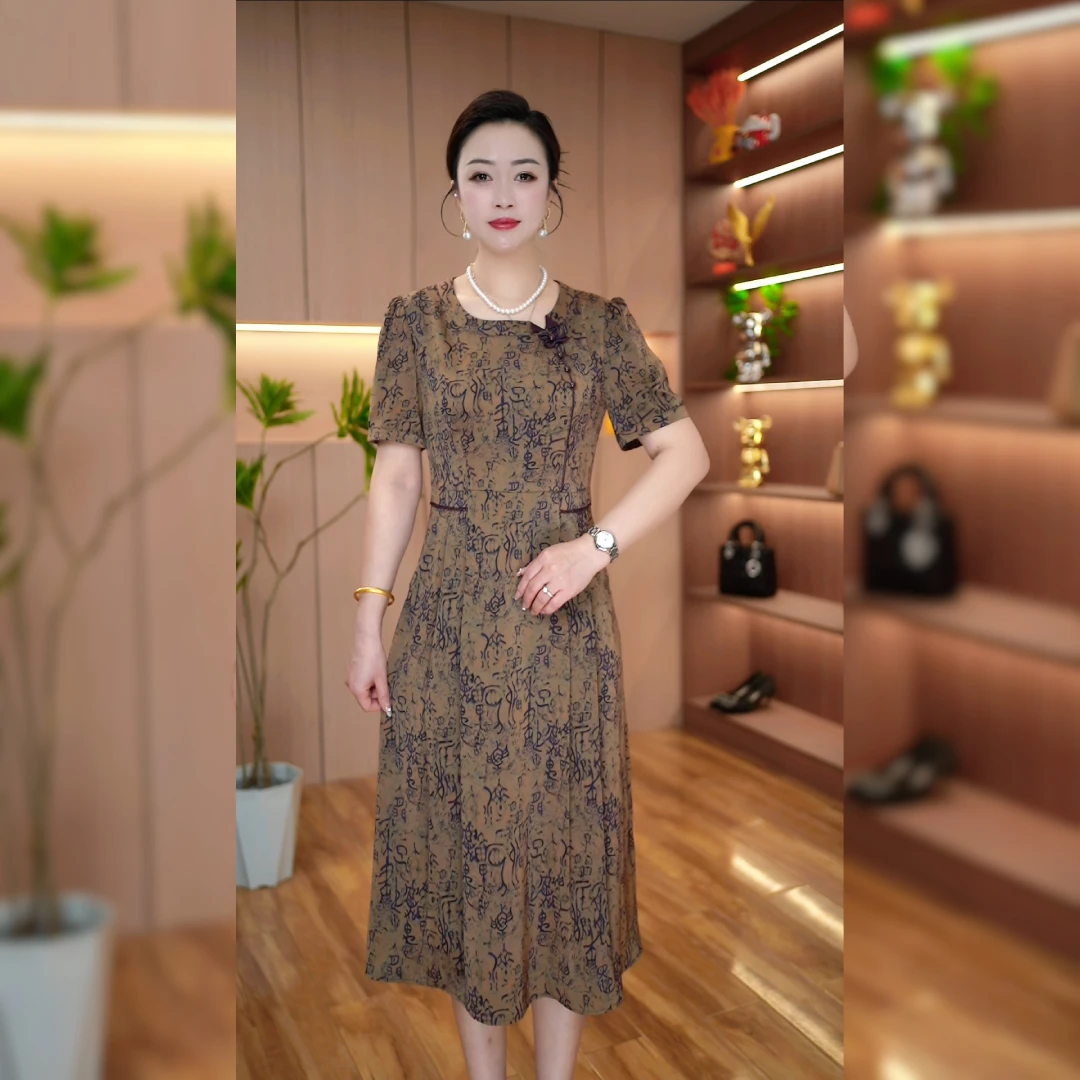 2025春夏季新款短袖时尚妈妈装时尚洋气显瘦连衣裙