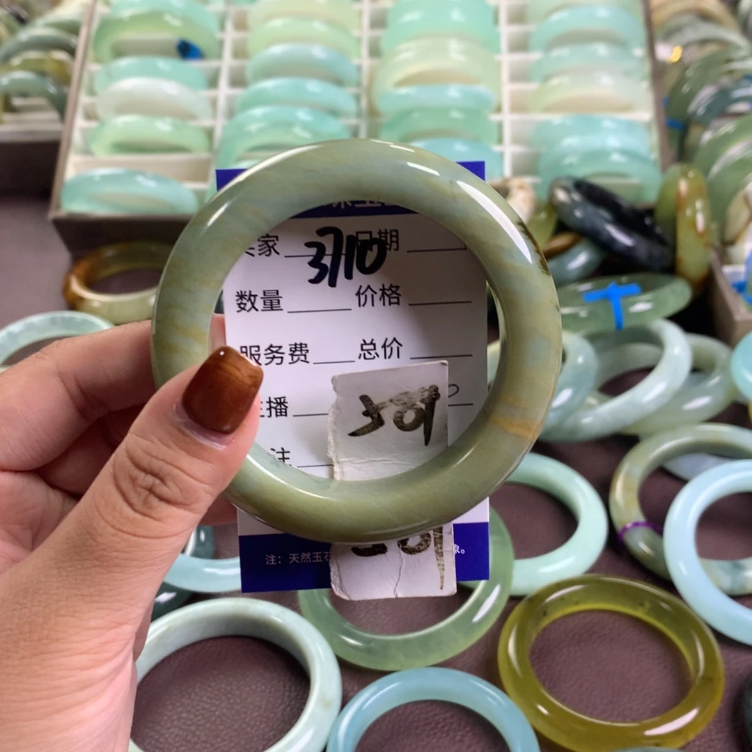 未镶嵌蛇纹石玉手镯3710