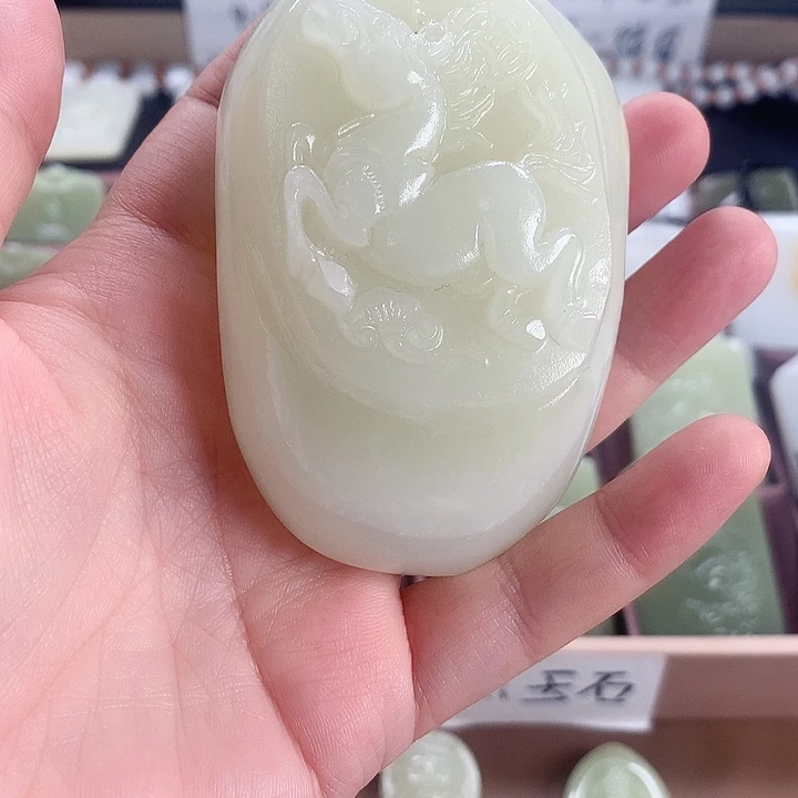 长石玉未镶嵌手把件