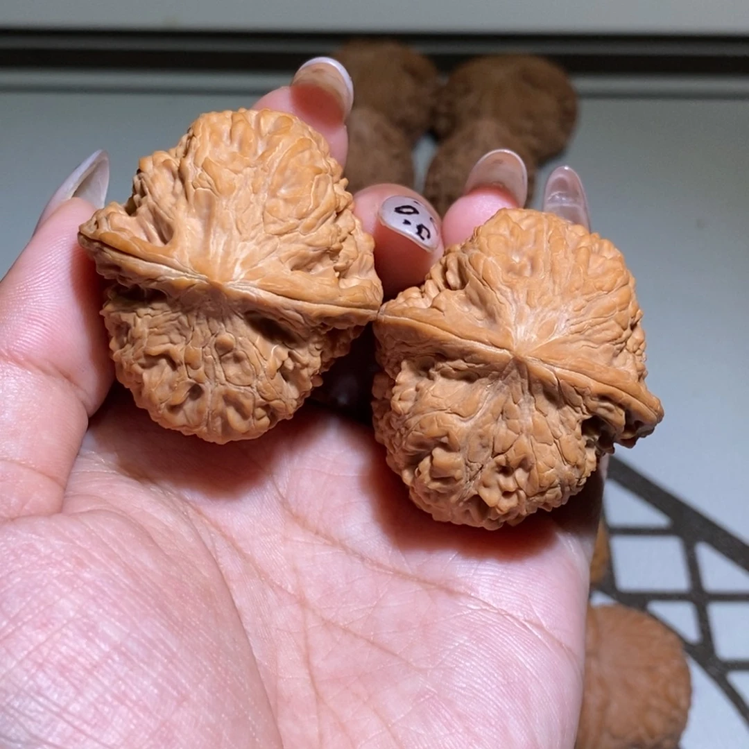 喂***.手串/手链核桃将军帮