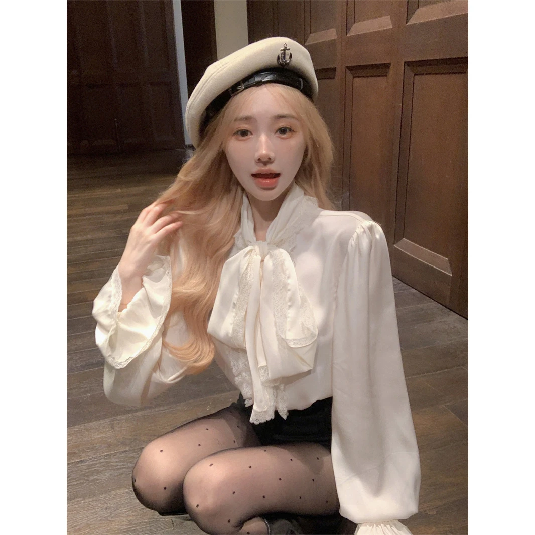 浠儿姐姐！法式喇叭袖衬衫女蝴蝶结系带蕾丝拼接长袖上衣内搭外穿
