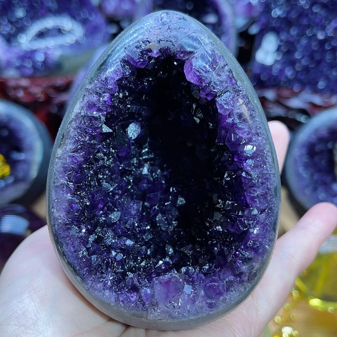 张***芮未镶嵌大型摆件（非配饰）紫晶