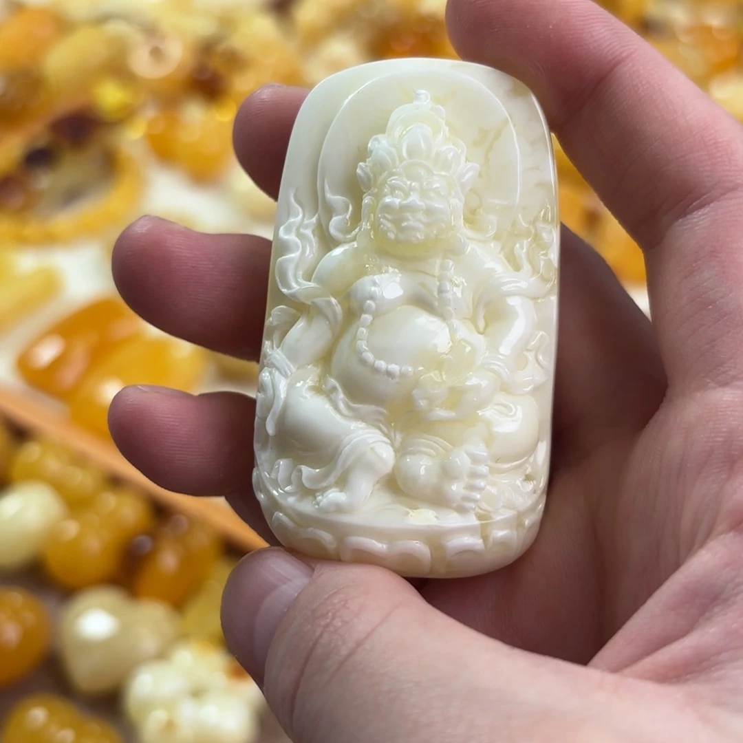 *****蜜蜡未镶嵌裸石雕刻