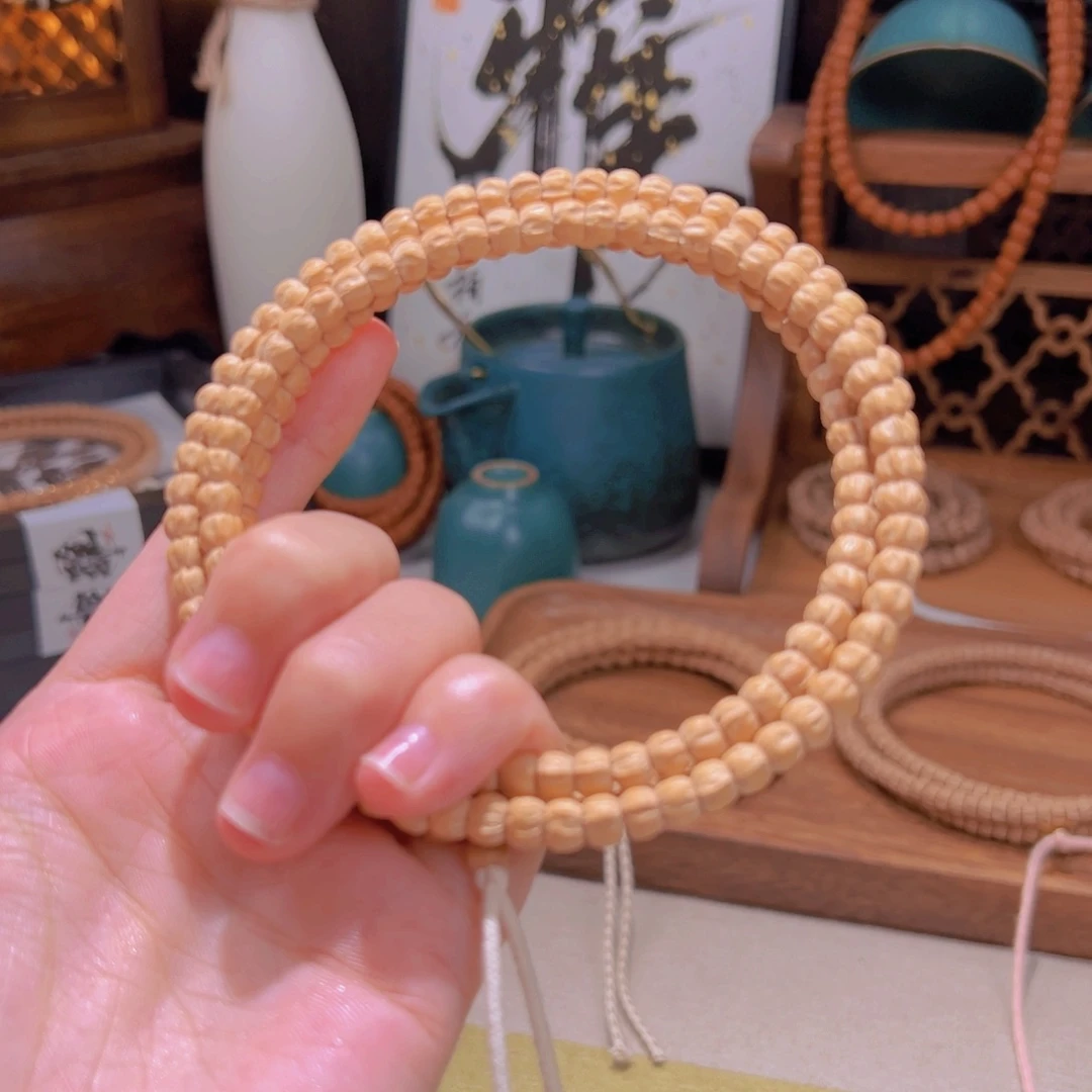 A***y吊坠柏香籽/百香籽