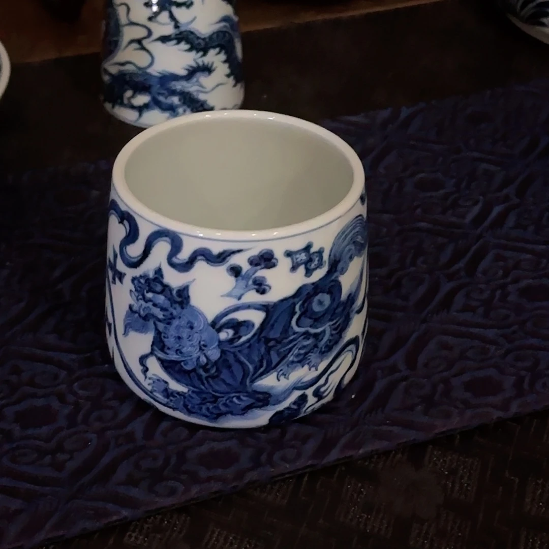 杯子里的水都是我