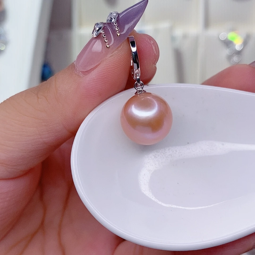 淡水珍珠吊坠(赠链)银S925镶嵌