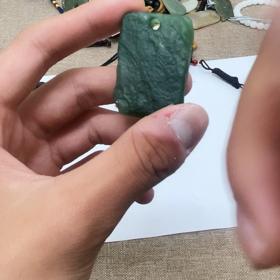 颈饰未镶嵌和田玉