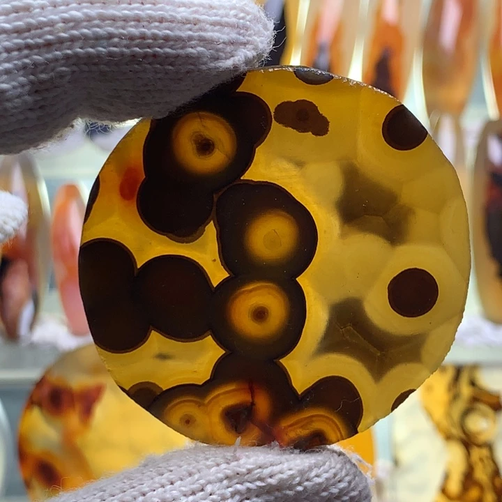 未镶嵌玛瑙/玉髓珠宝半成品65有瑕