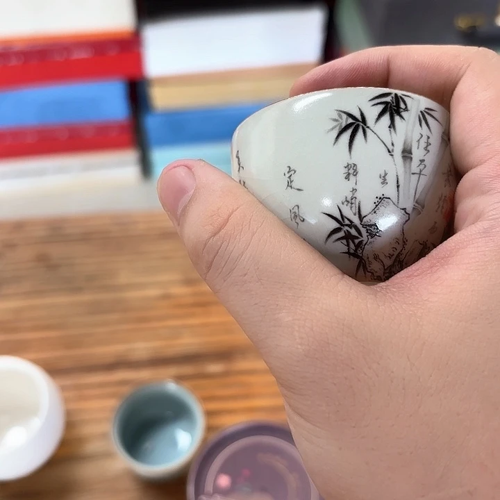 孤品茶具套装等。