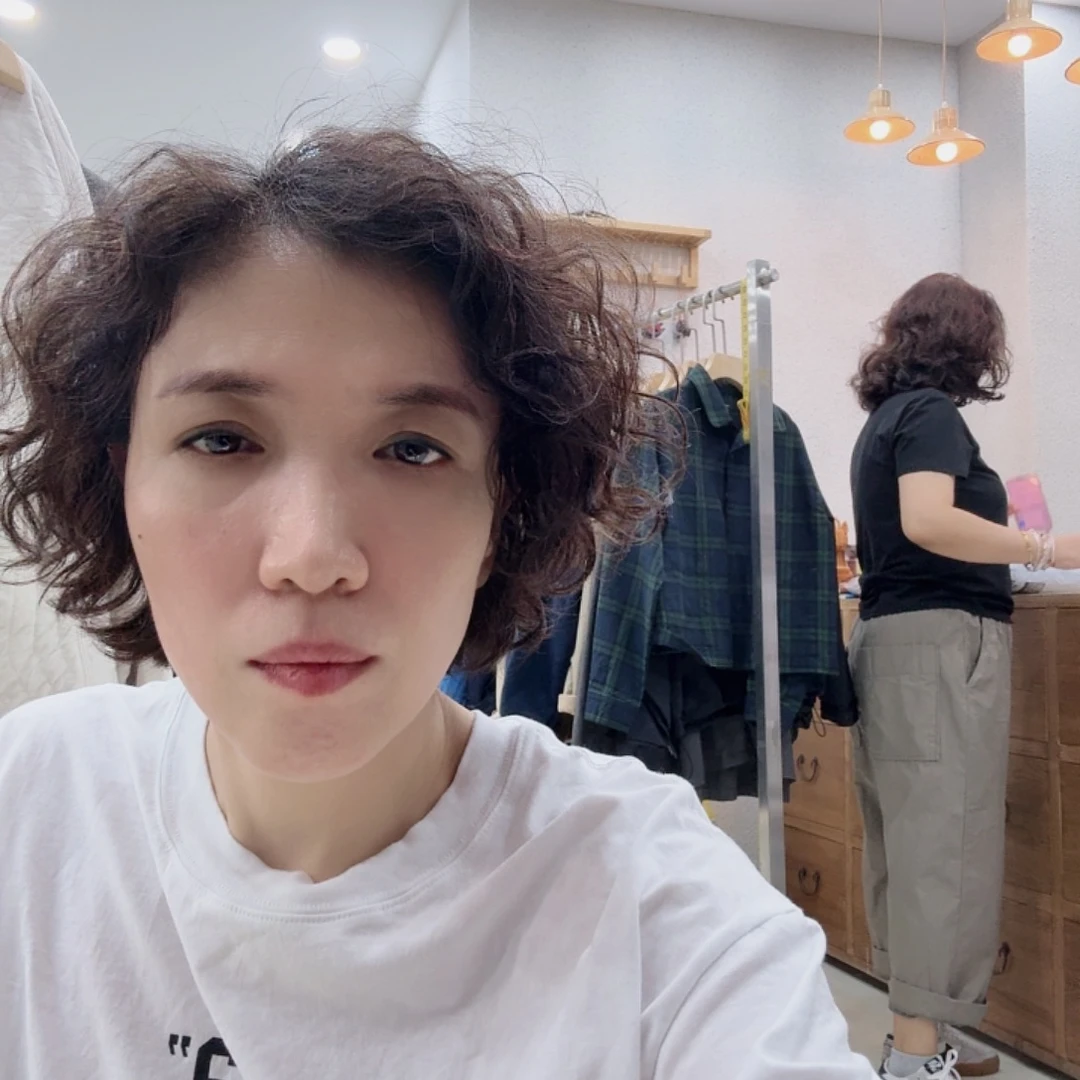 江***佑羊皮（革）你不在线不带手机啊哈