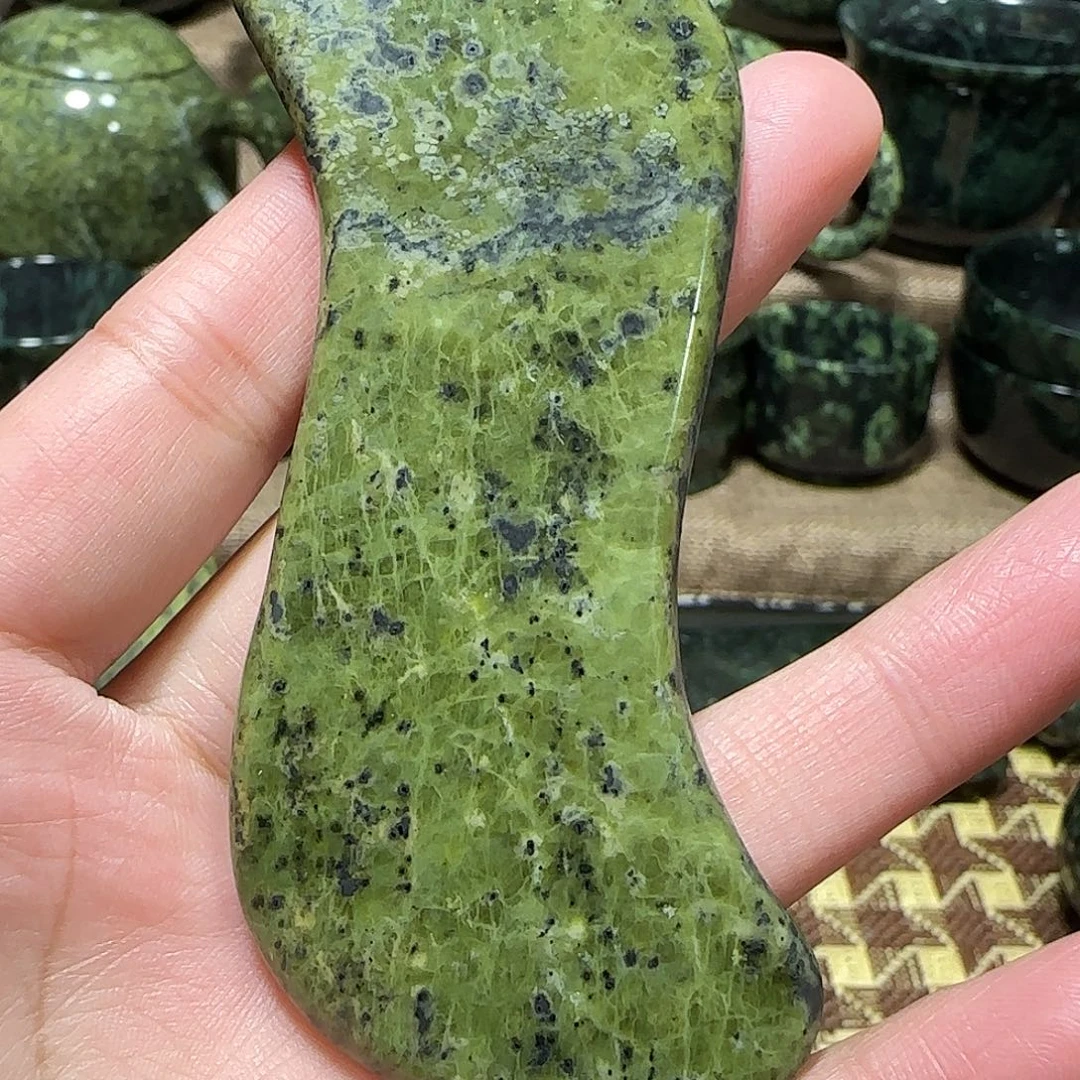 蛇纹石玉未镶嵌藏玉药王石产品