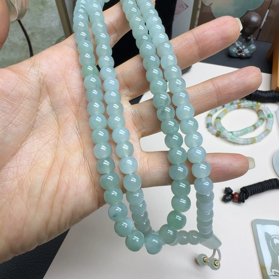 吃***困翡翠未镶嵌颈饰项链