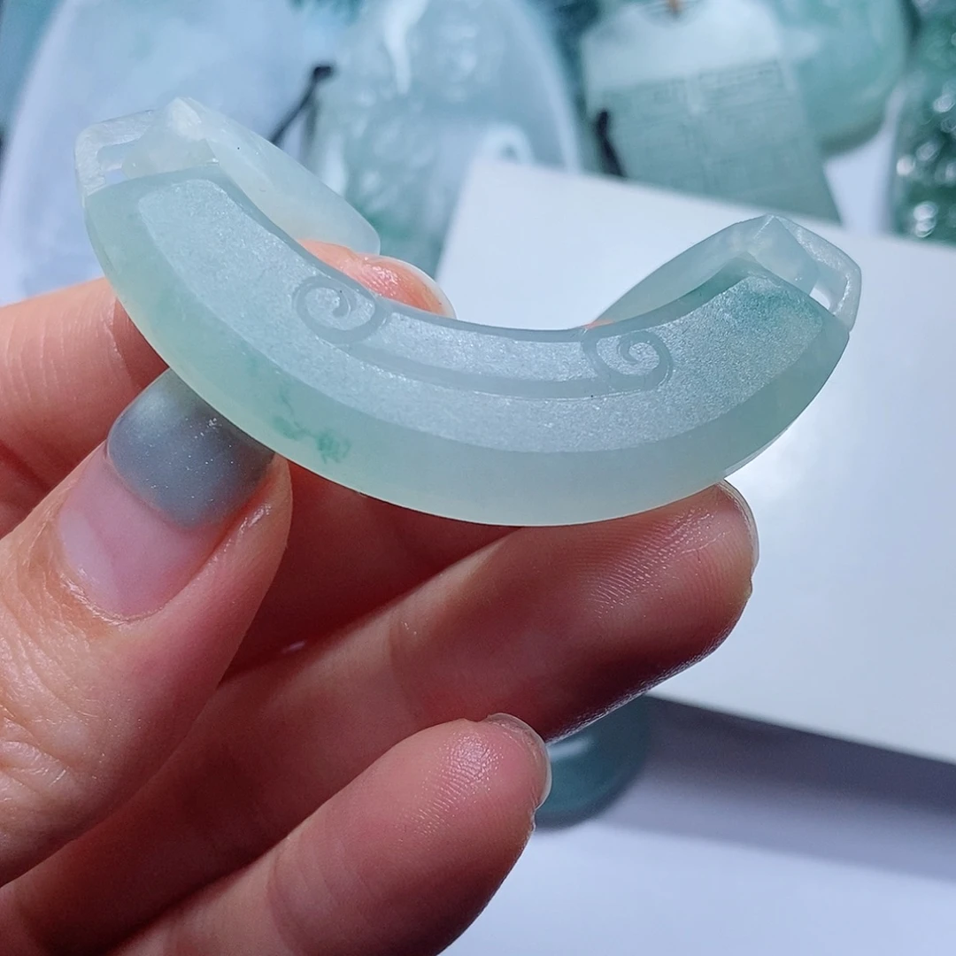 定制翡翠未镶嵌毛货付款后确认抛光