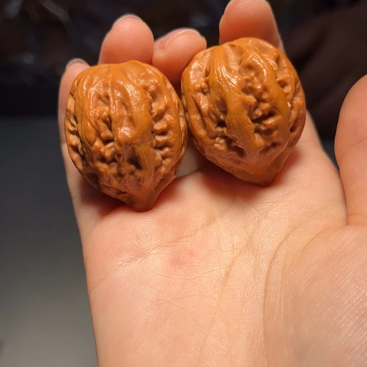 文玩核桃把件粗筋115