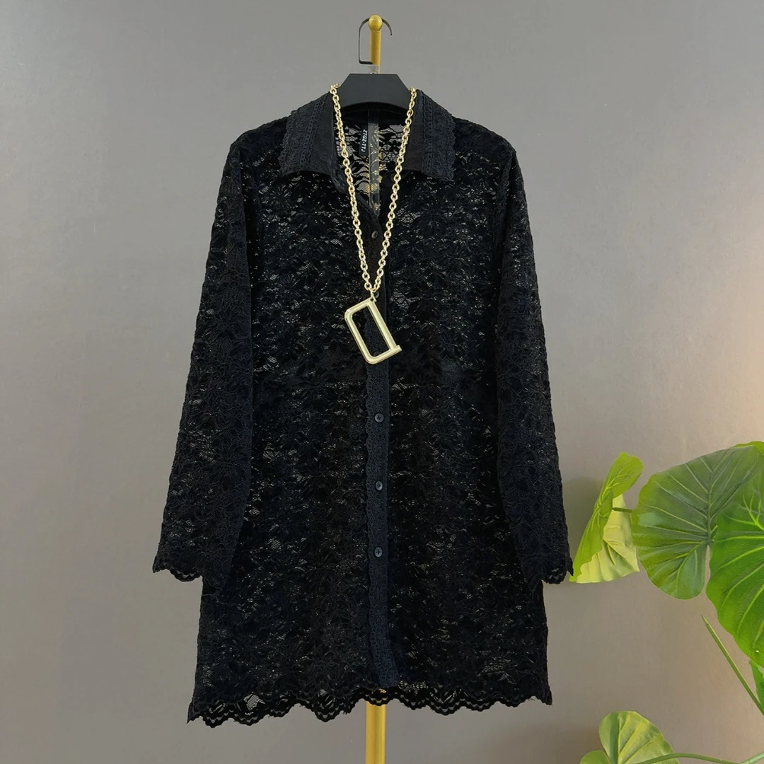 新款时尚翻领蕾丝镂空微透洋气中长款宽松遮肉大码女装长袖内搭衣