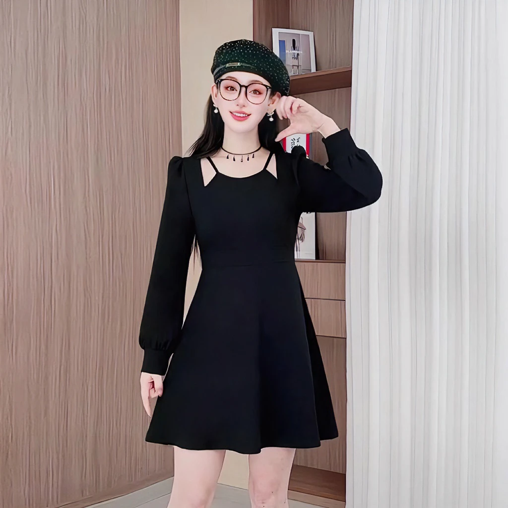 3734赫本风黑色大码长袖连衣裙女秋季新款气质显瘦高级感收腰裙子