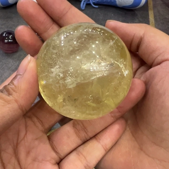 大型摆件（非配饰）未镶嵌水晶天然黄水晶
