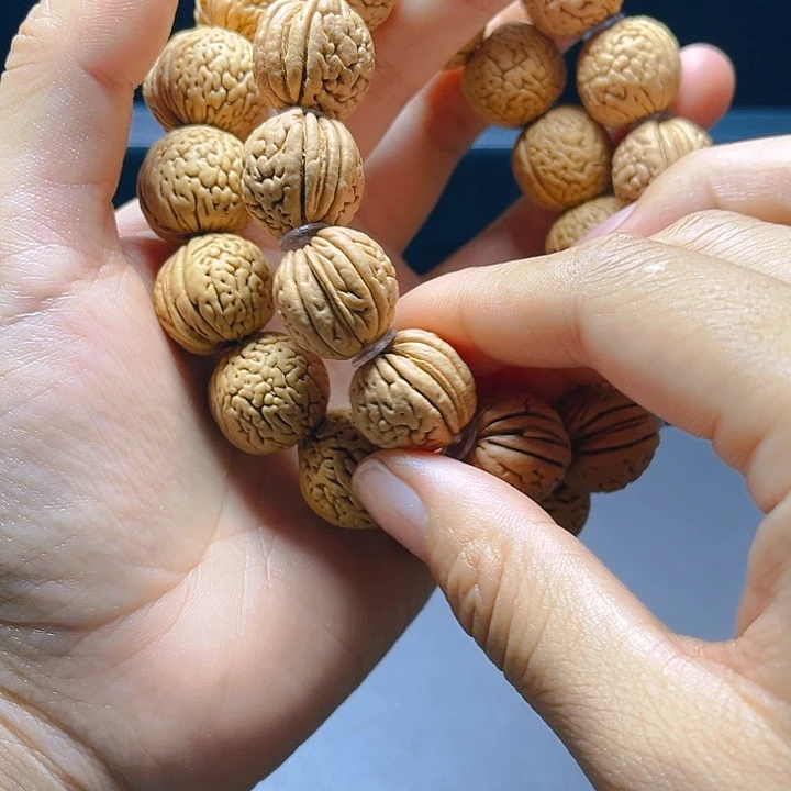 快***乐吊坠桃核桃核手串