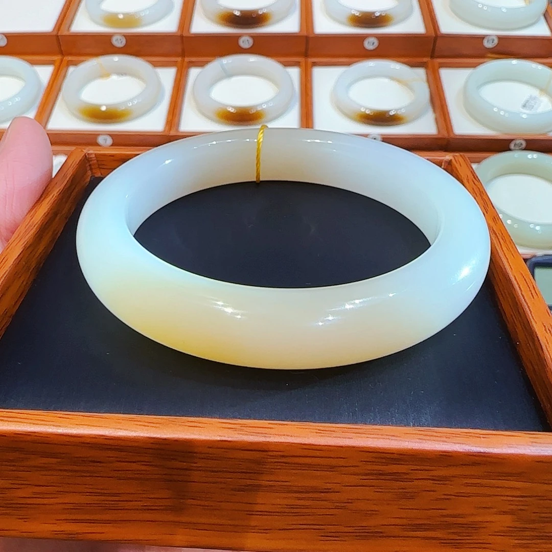 和田玉未镶嵌手镯且末天地冰黄糖羊脂白59 60 61