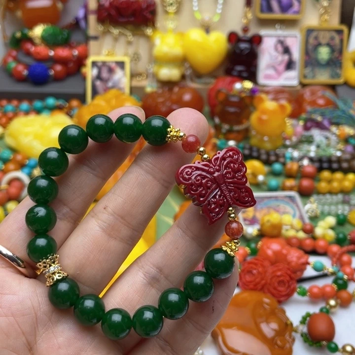 树脂制品芬*4号蝴蝶手链