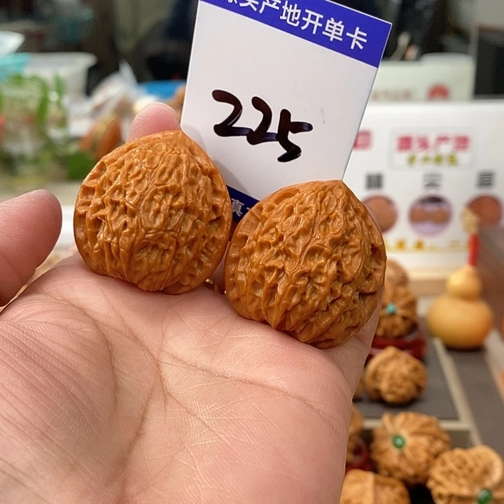 把件文玩核桃36手盘金牛