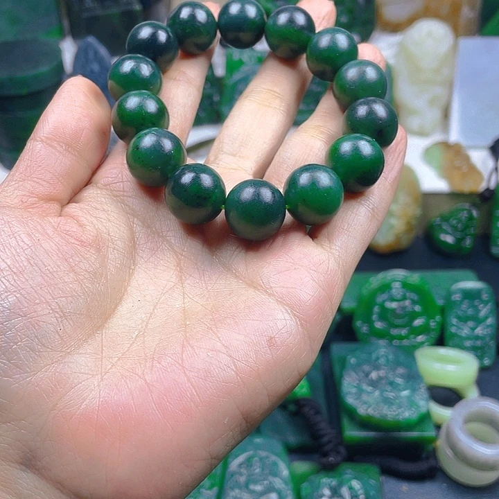 和田玉未镶嵌珠宝半成品