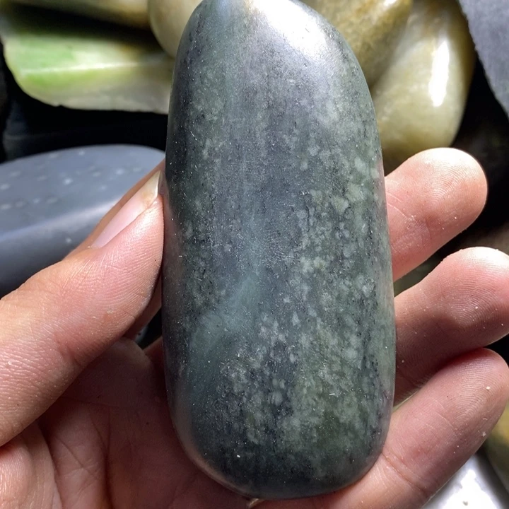 未镶嵌和田玉（糖玉）挂件