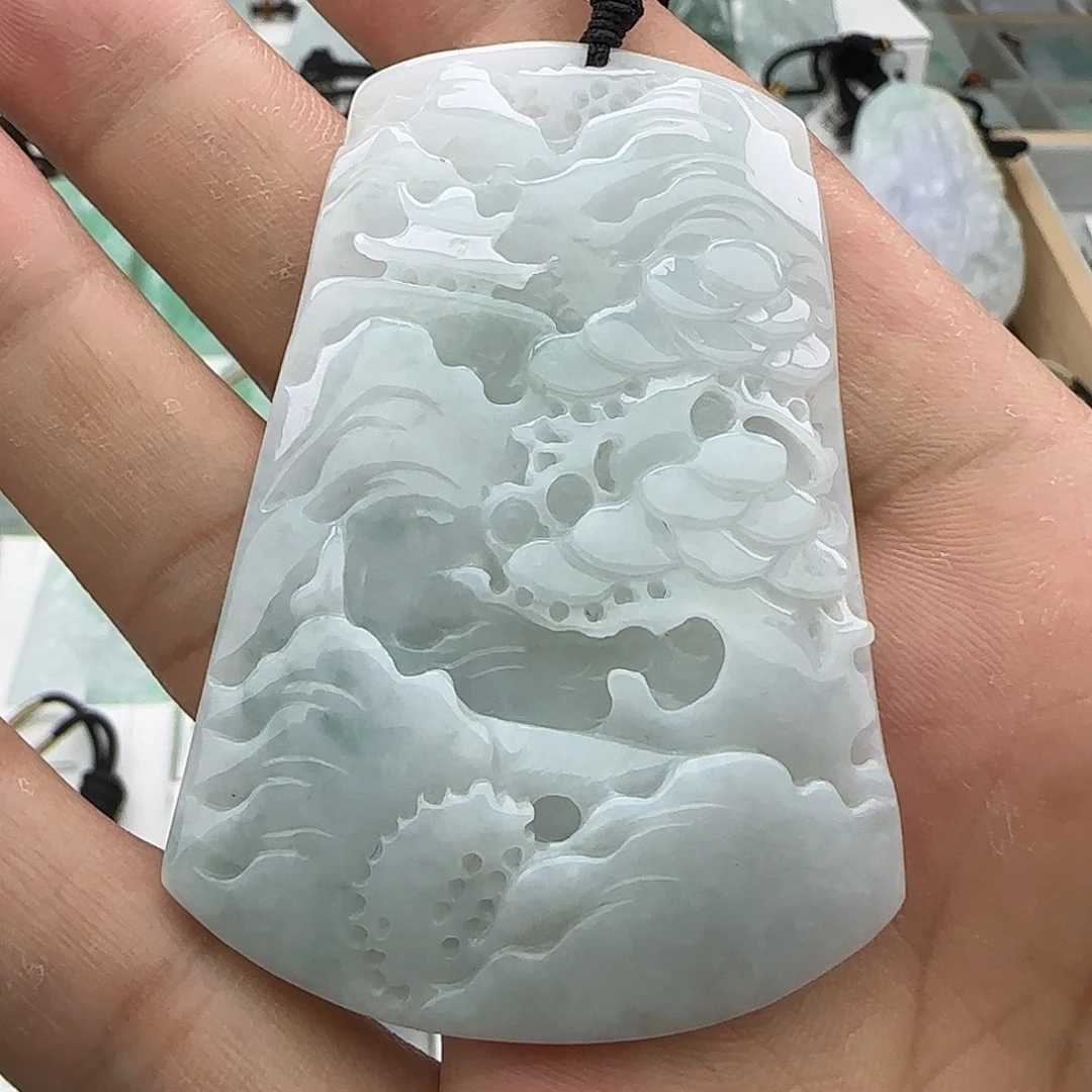 翡翠未镶嵌颈饰翡翠