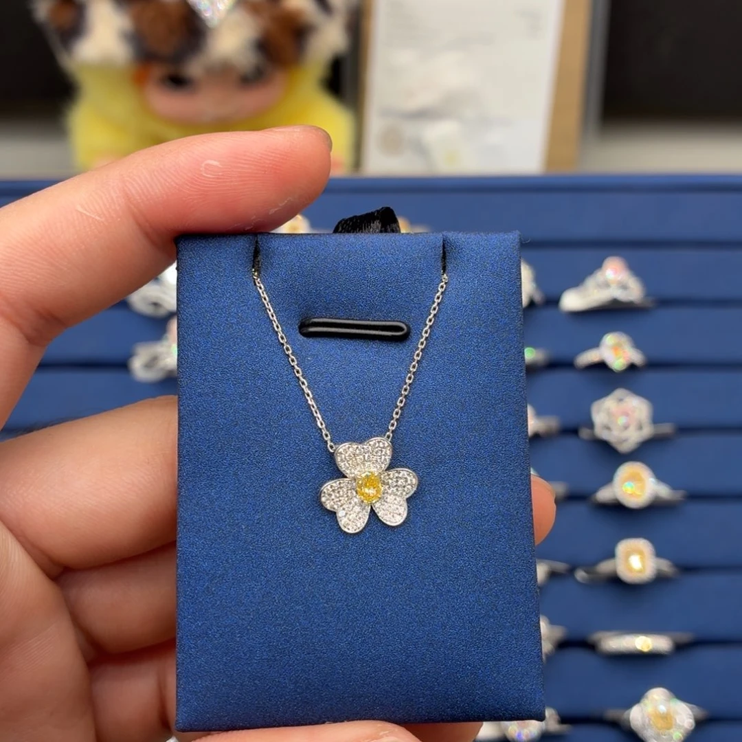 钻石18K金镶嵌戒指/指环黄钻项链