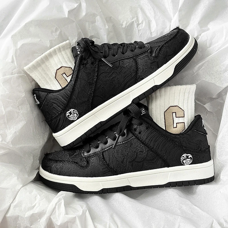 黑色板鞋女2025新款秋季百搭鞋子ins小众原创德训情侣运动休闲鞋