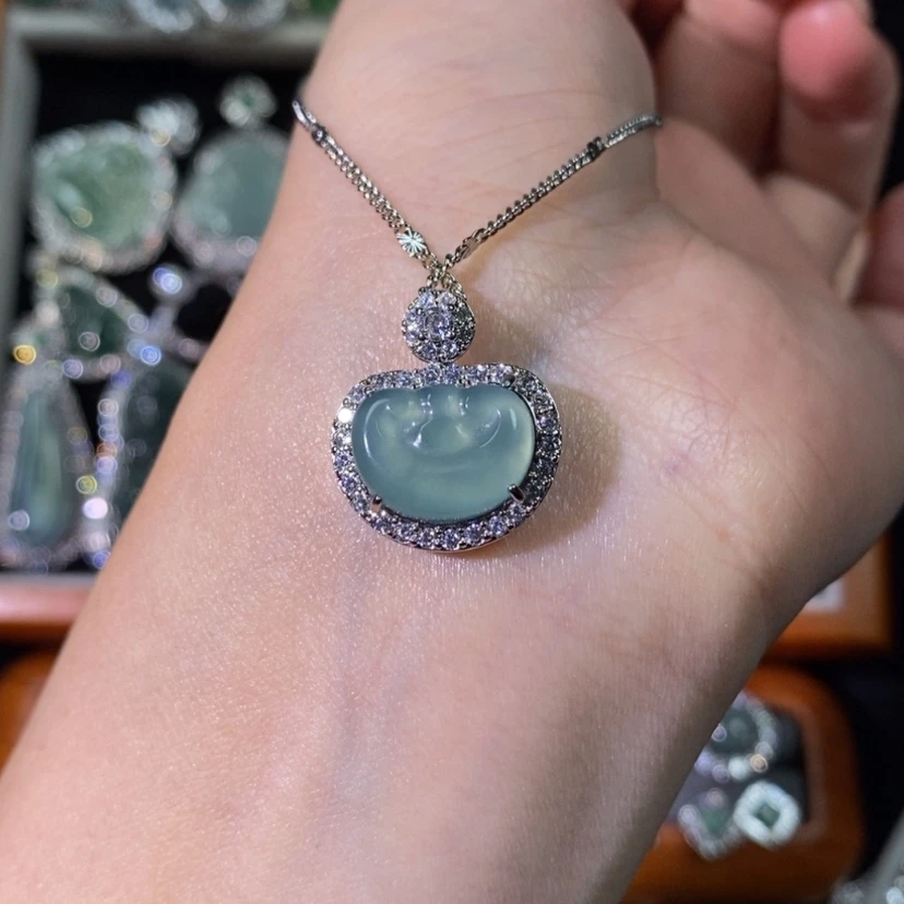 【闪购商品】翡翠颈饰未镶嵌天然