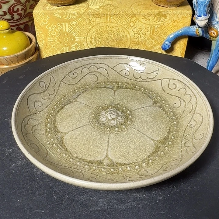 嗯***滴瓷片瓷碗器型美观大方