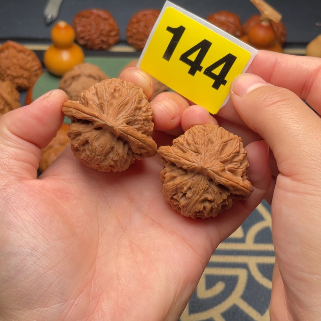 吊坠文玩核桃41全品宫灯144号