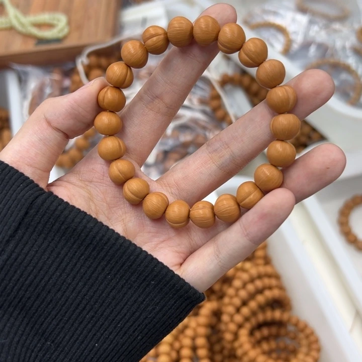 吊坠白玉菩提黄色712