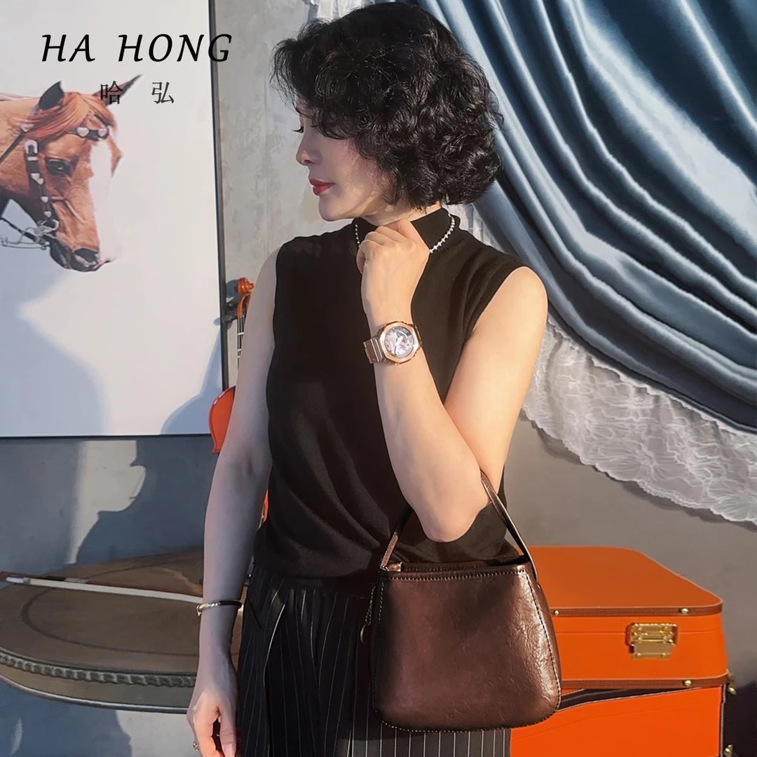 哈弘新款头层牛皮休闲简约流行通勤小包包马蹄包女时尚百搭真皮包
