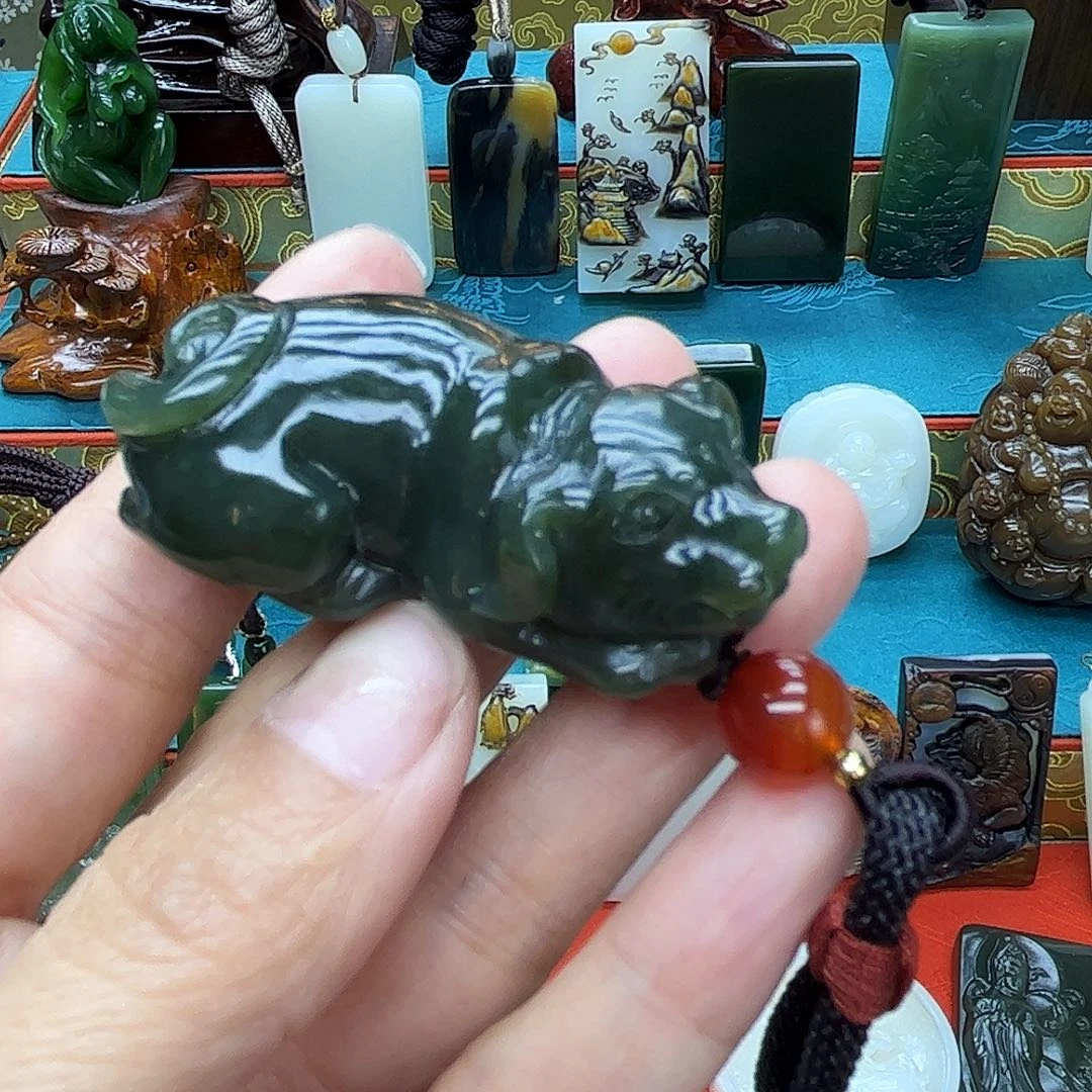 和田玉未镶嵌挂件