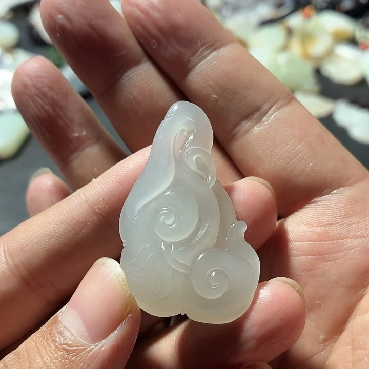 颈饰未镶嵌和田玉