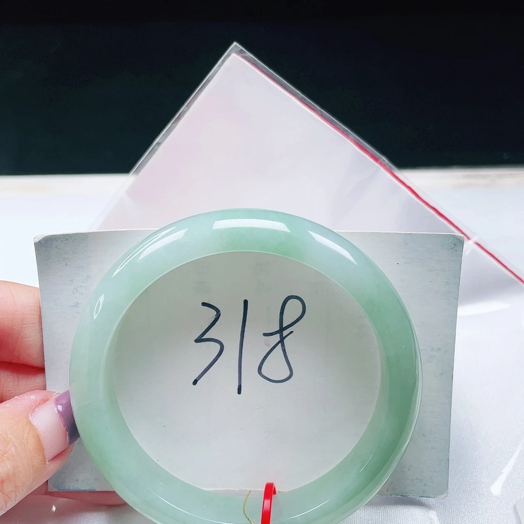 翡翠未镶嵌手镯缅甸翡翠57+