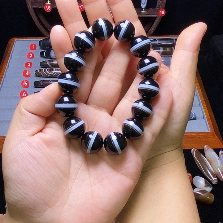 鸿***7玛瑙/玉髓未镶嵌颈饰