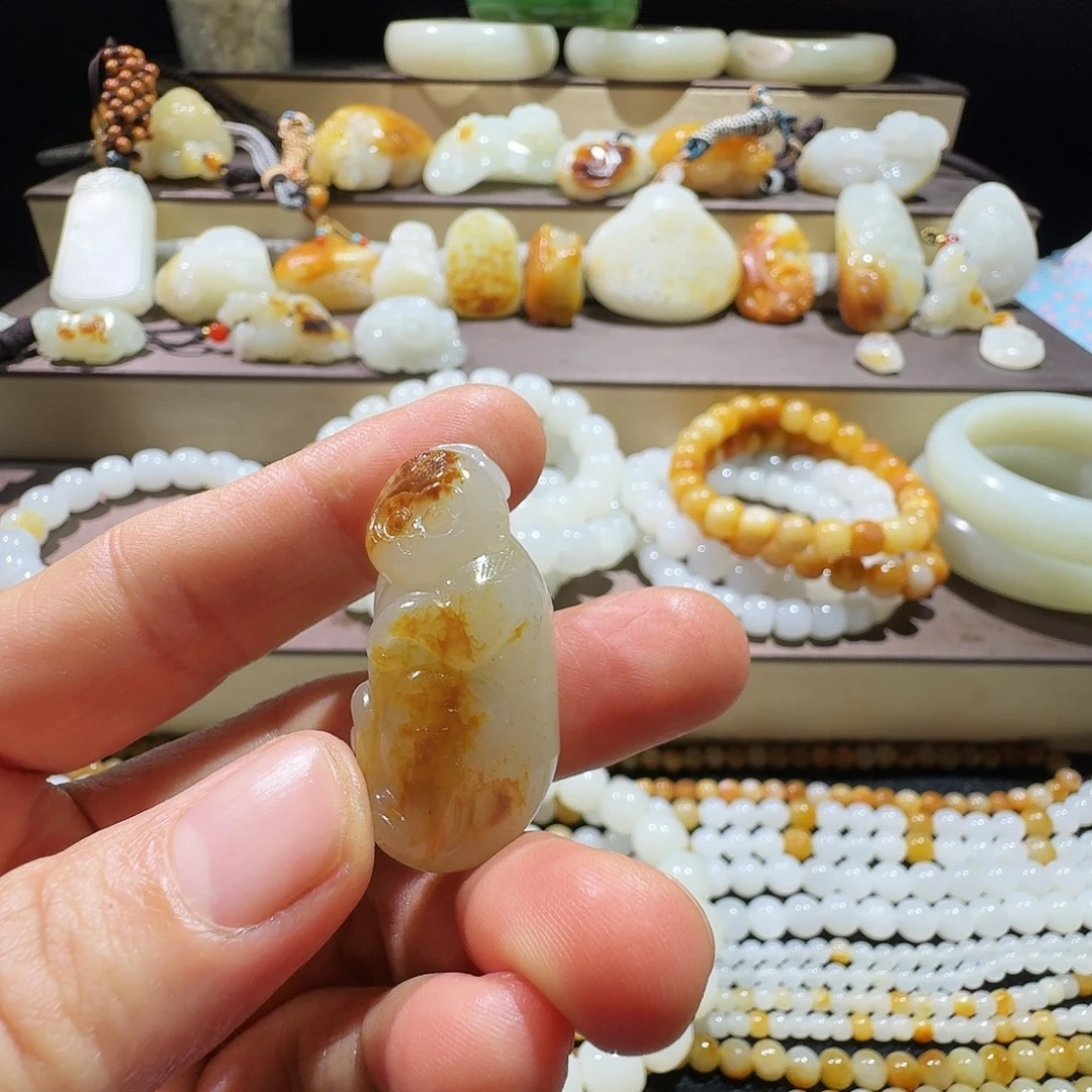 和田玉未镶嵌手链