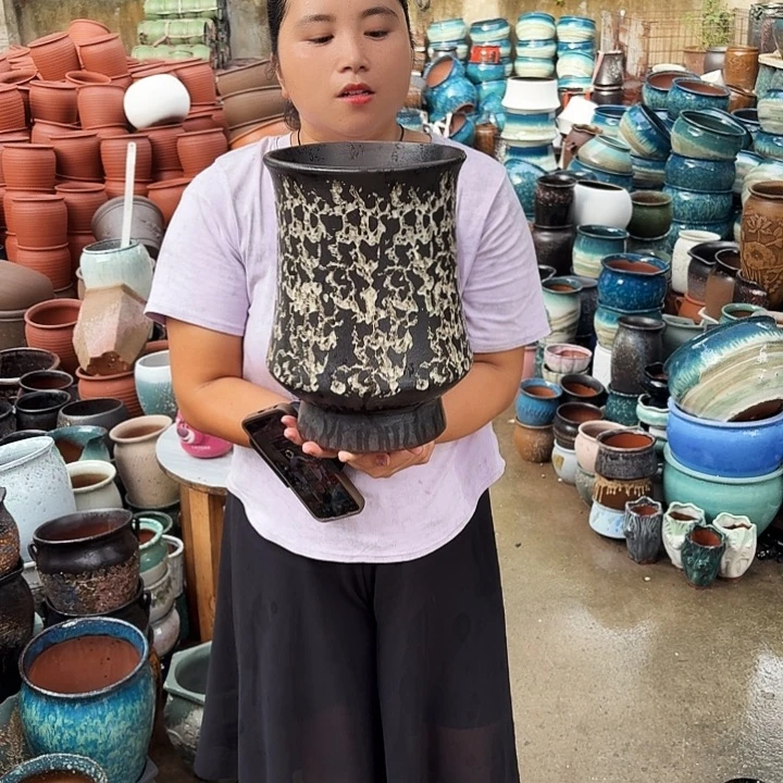 口20高30一个盆子。