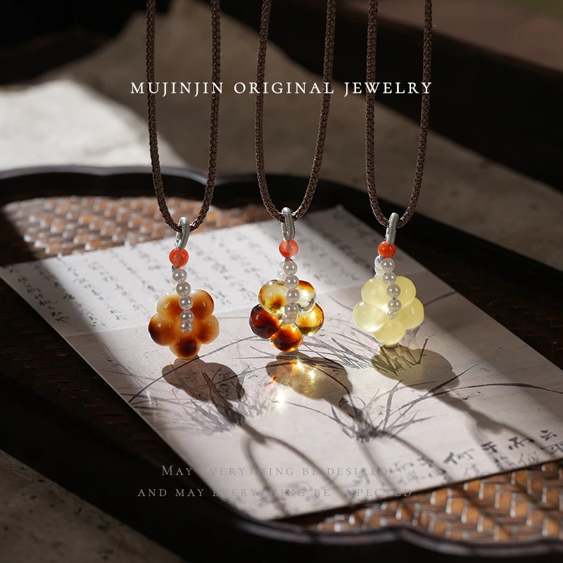 【木槿槿】天然蜜蜡吊坠女款时尚饰品小众百搭项链多样性发一