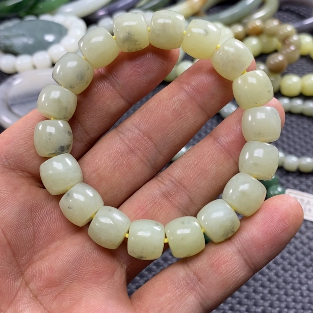 和田玉未镶嵌手链