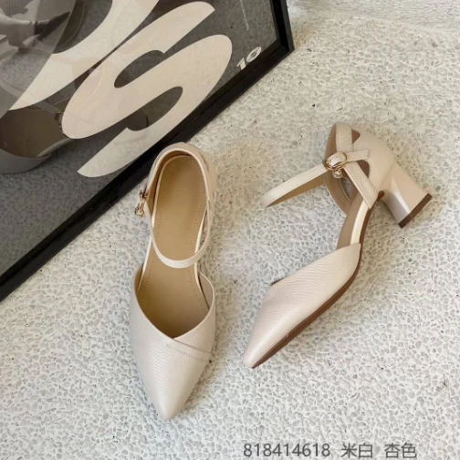 818414618中空凉鞋女2025年春季福利粗跟尖头真皮简约一字扣皮鞋