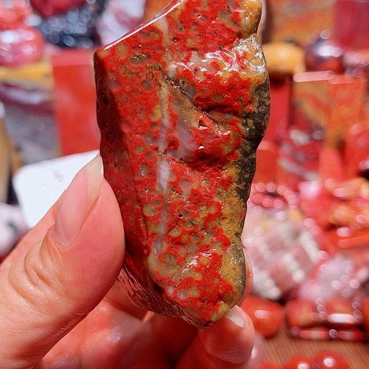 玉桂林鸡血玉罗家塘