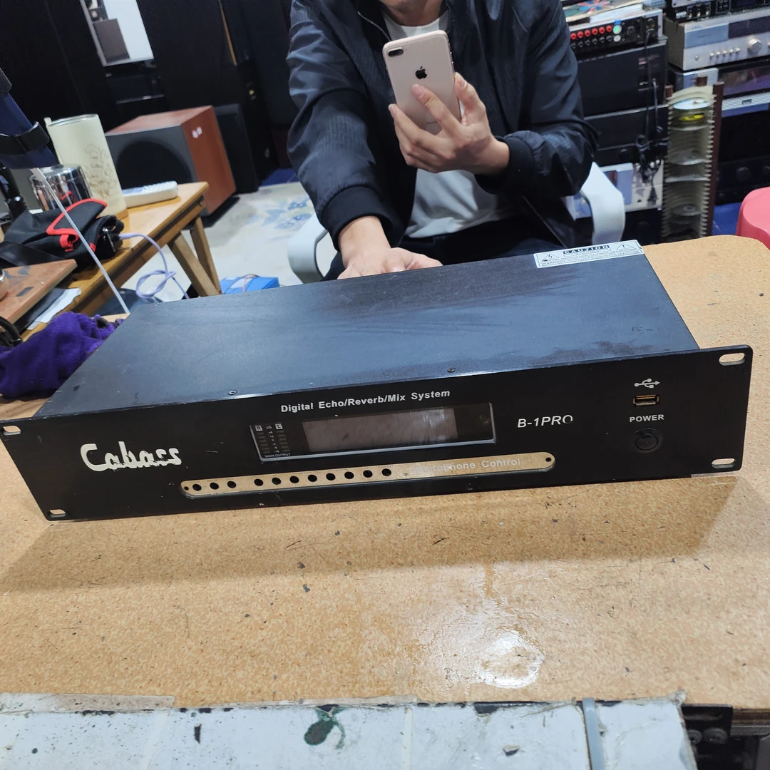 8新 CAV 二手B-1PRO效果器，坏的，随机发货，需维修，不带线材